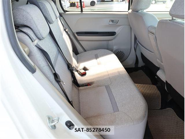 Toyota PASSO 2017-06 8279103-11