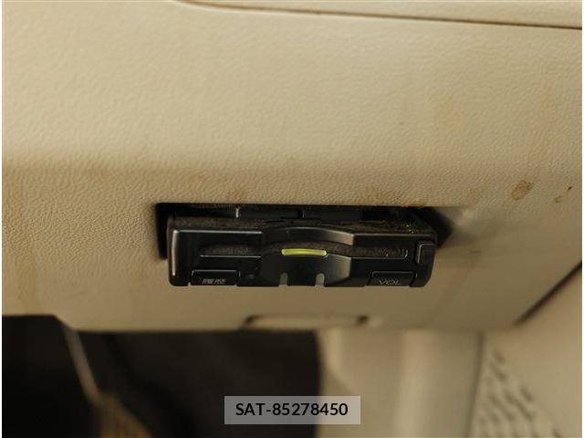 Toyota PASSO 2017-06 8279103-3
