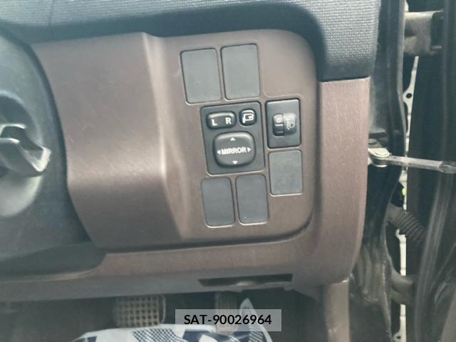 Toyota PASSO 2013-10 8279933-11