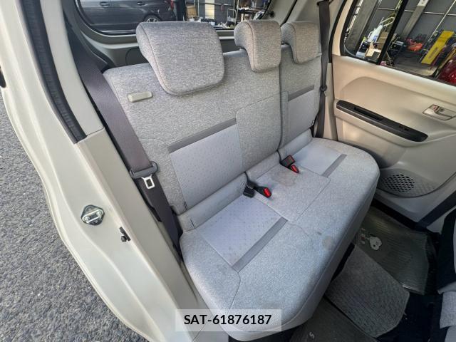 Toyota PASSO 2018-10 8281990-6