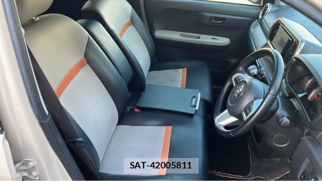Toyota PASSO 2021-07 8282382-5