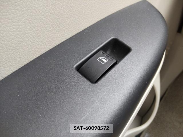 Toyota PASSO 2017-09 8285686-12