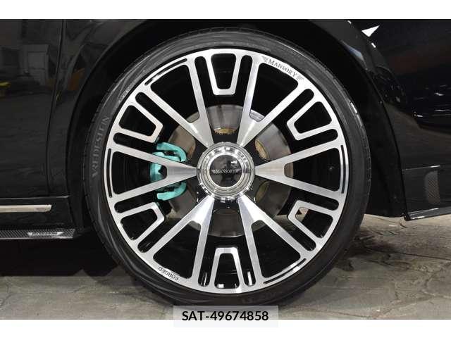 ROLLS-ROYCE PHANTOM 2018-01 8285781-12