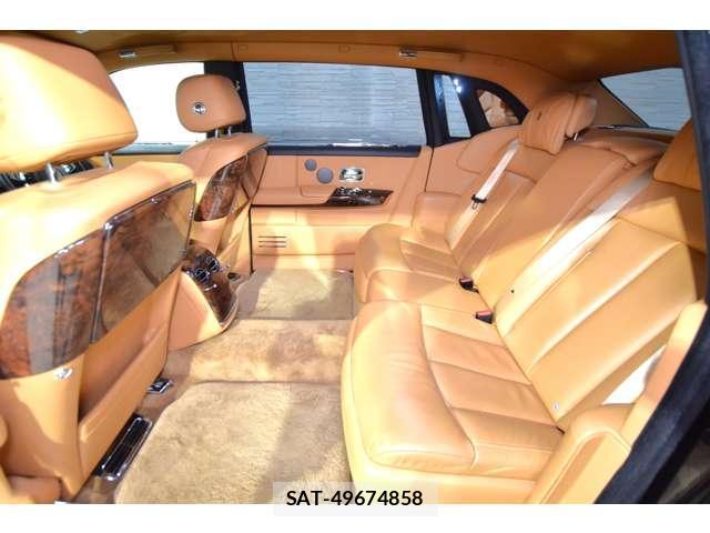 ROLLS-ROYCE PHANTOM 2018-01 8285781-6