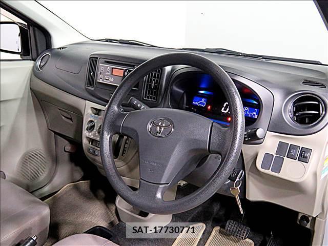 Toyota PIXIS EPOCH 2014-03 8281243-10