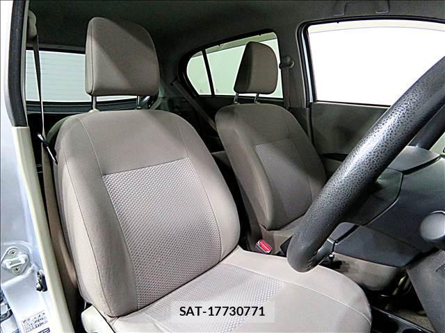 Toyota PIXIS EPOCH 2014-03 8281243-11