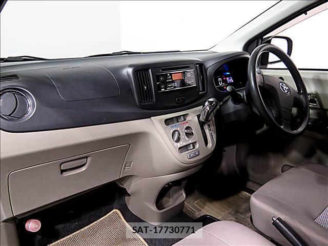 Toyota PIXIS EPOCH 2014-03 8281243-12
