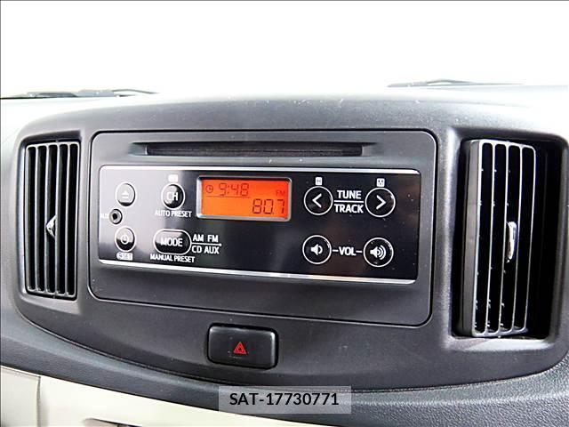 Toyota PIXIS EPOCH 2014-03 8281243-15