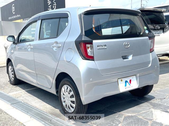 Toyota PIXIS EPOCH 2018-01 8283052-13