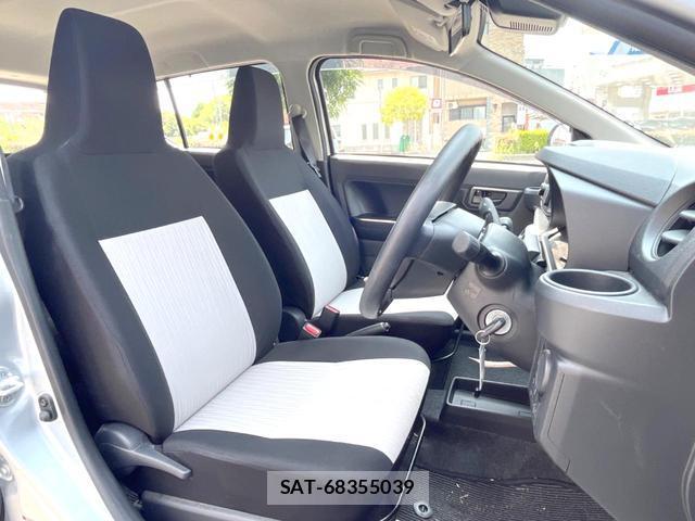 Toyota PIXIS EPOCH 2018-01 8283052-6