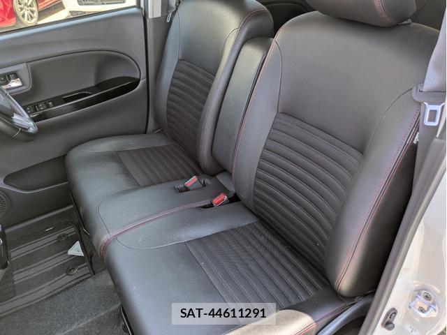 Toyota PIXIS JOY 2017-01 8284225-5