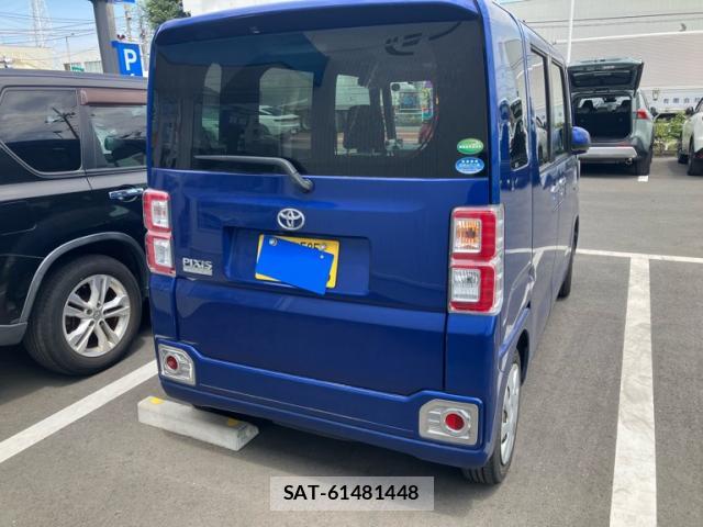 Toyota Pixis Mega 2016-06 8279847-3