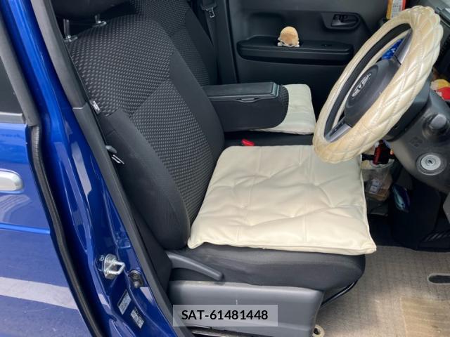 Toyota Pixis Mega 2016-06 8279847-8