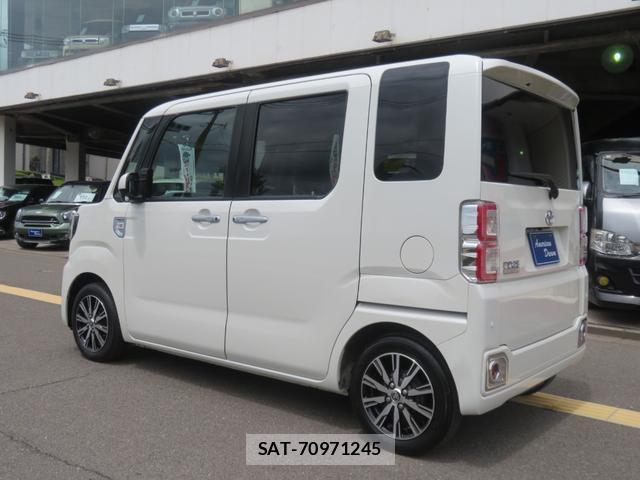 Toyota Pixis Mega 2019-09 8283006-14