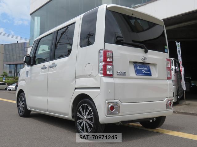 Toyota Pixis Mega 2019-09 8283006-15