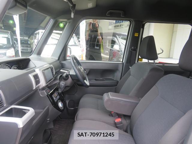 Toyota Pixis Mega 2019-09 8283006-19
