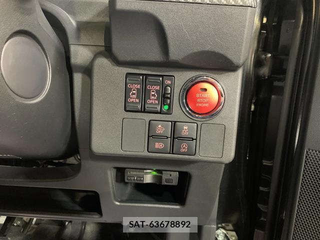 Toyota Pixis Mega 2019-03 8285529-3