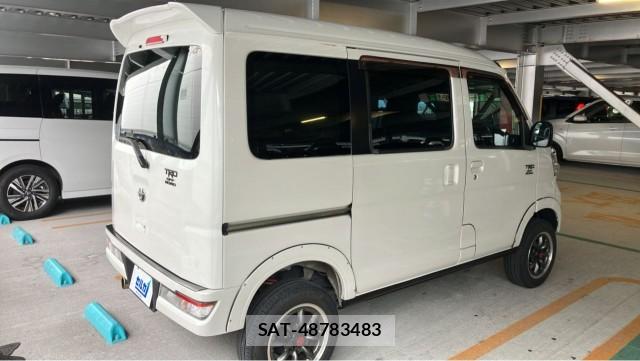Toyota PIXIS VAN 2018-06 8281417-12