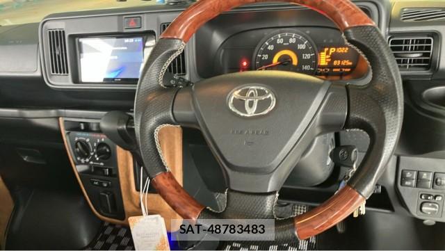 Toyota PIXIS VAN 2018-06 8281417-16