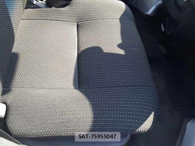 Toyota PIXIS VAN 2019-07 8283852-5
