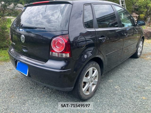 VolksWagen POLO 2009-07 8279727-12