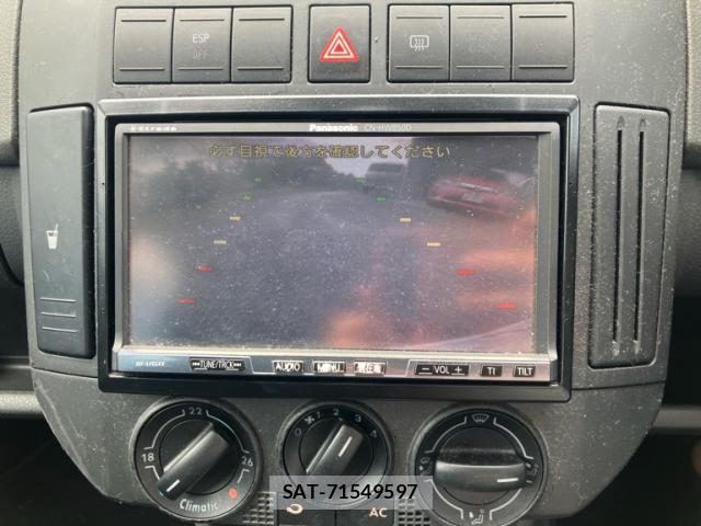 VolksWagen POLO 2009-07 8279727-19