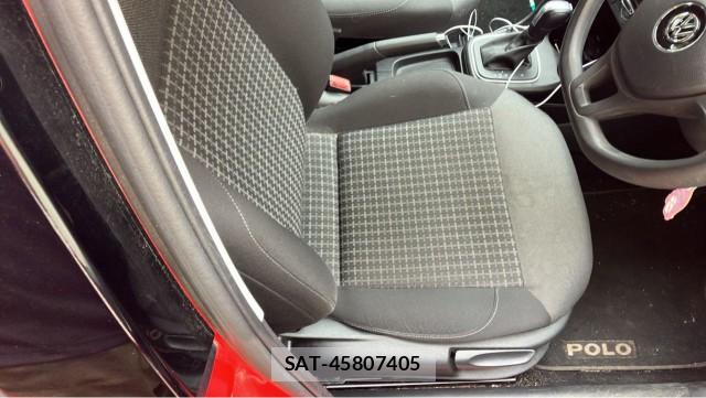 VolksWagen POLO 2017-03 8281094-5