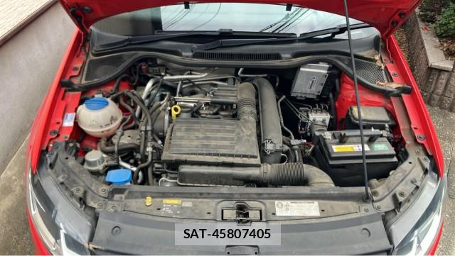 VolksWagen POLO 2017-03 8281094-7