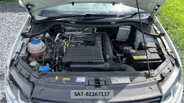 VolksWagen POLO 2017-03 8282199-7