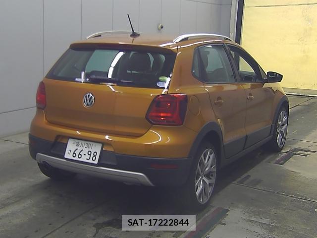VolksWagen POLO 2016-02 8284365-1