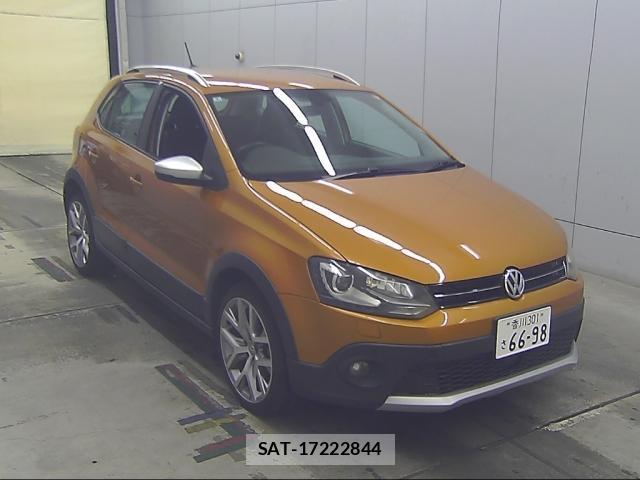 VolksWagen POLO 2016-02 8284365-4