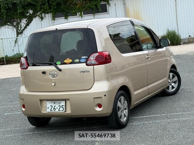 Toyota PORTE 2010-07 8279729-3