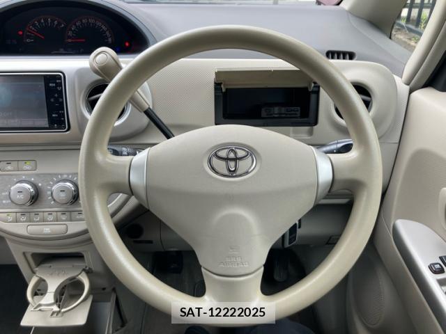 Toyota PORTE 2010-03 8279848-17