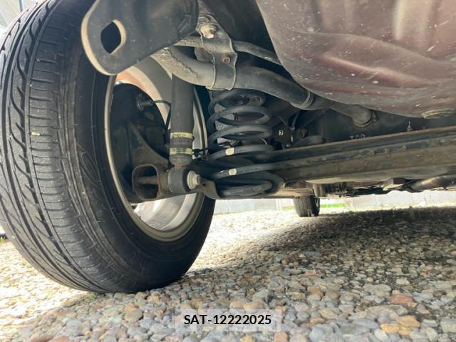 Toyota PORTE 2010-03 8279848-4