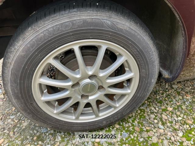 Toyota PORTE 2010-03 8279848-6