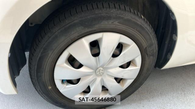 Toyota PORTE 2013-10 8281461-8