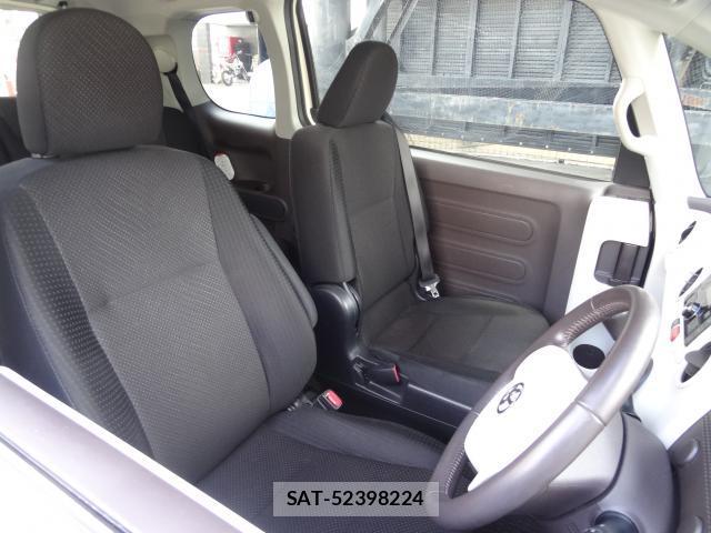Toyota PORTE 2016-04 8282945-10
