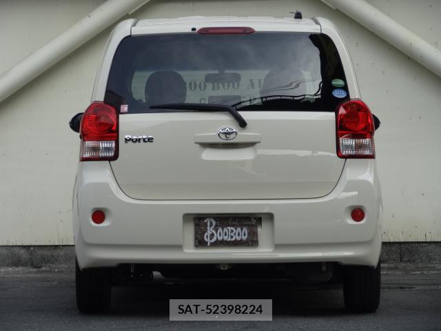 Toyota PORTE 2016-04 8282945-16
