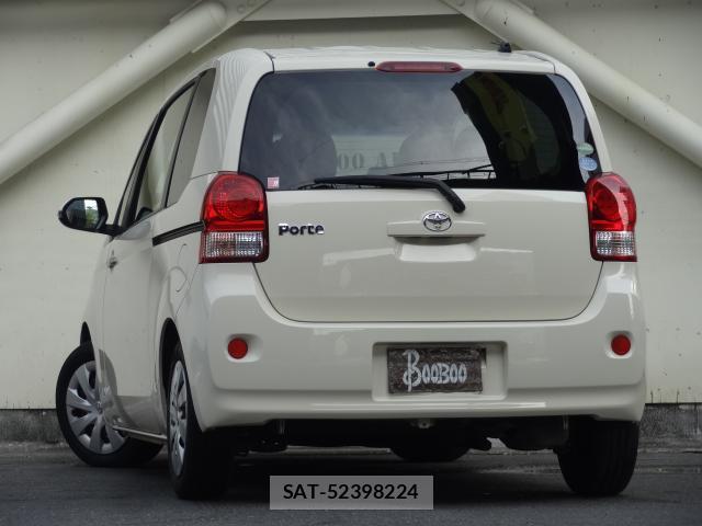 Toyota PORTE 2016-04 8282945-4
