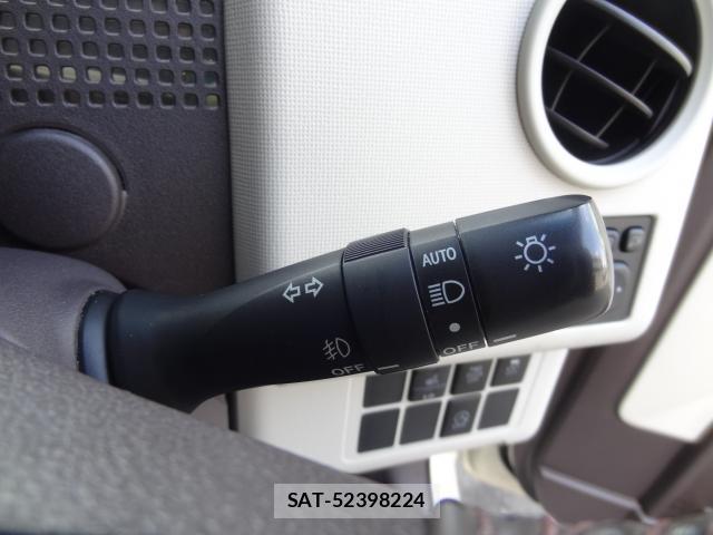 Toyota PORTE 2016-04 8282945-8