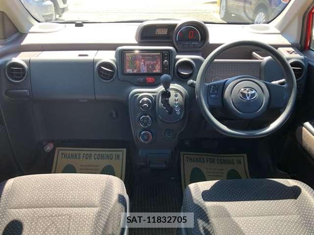 Toyota PORTE 2016-10 8283211-1