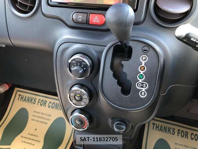 Toyota PORTE 2016-10 8283211-5