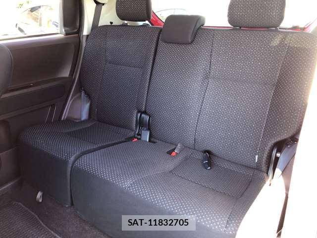 Toyota PORTE 2016-10 8283211-7
