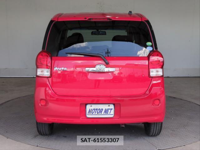 Toyota PORTE 2013-10 8283711-13