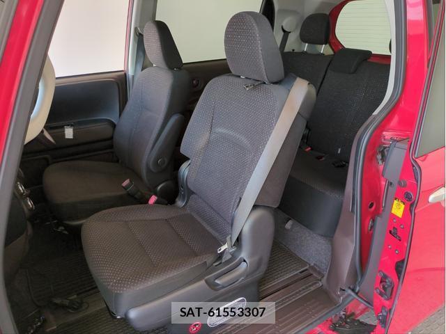 Toyota PORTE 2013-10 8283711-5