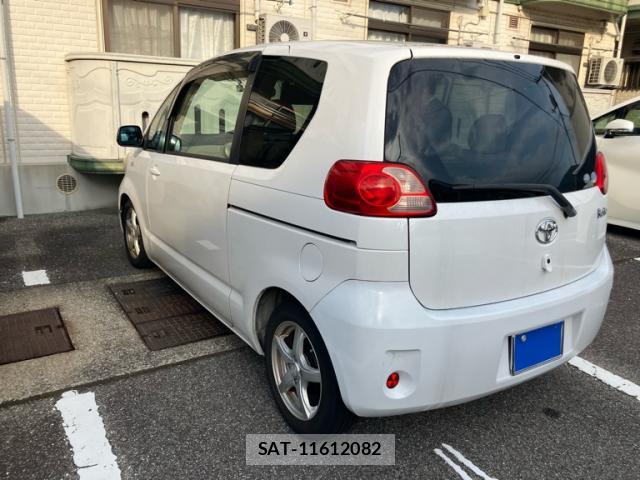 Toyota PORTE 2004-12 8284822-1