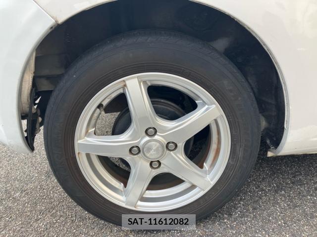 Toyota PORTE 2004-12 8284822-12