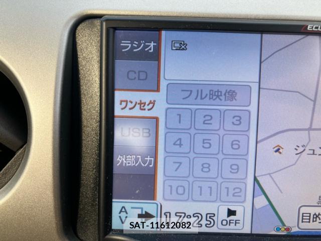 Toyota PORTE 2004-12 8284822-17