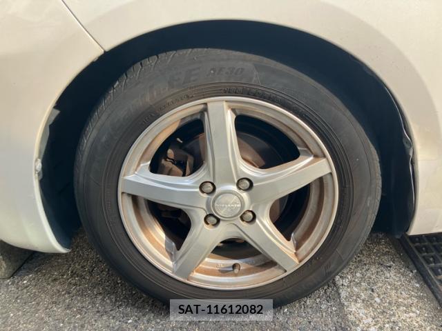 Toyota PORTE 2004-12 8284822-2