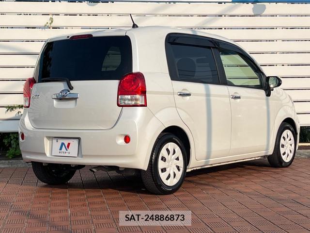 Toyota PORTE 2016-03 8285044-16